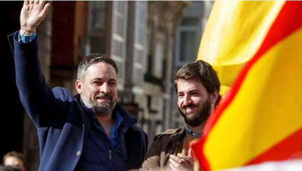 Foto: Abascal i el vicepresident de Castella-i-Lleó (La República)