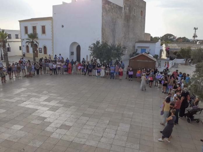 imatge de la concentració a Formentera
