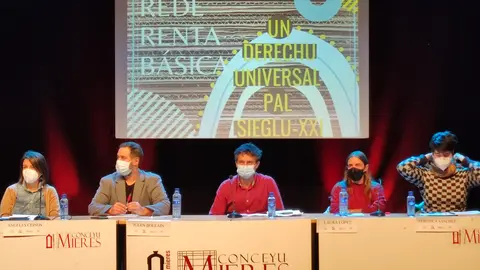 foto d'una de les taules del simposi (Rafel Borràs)