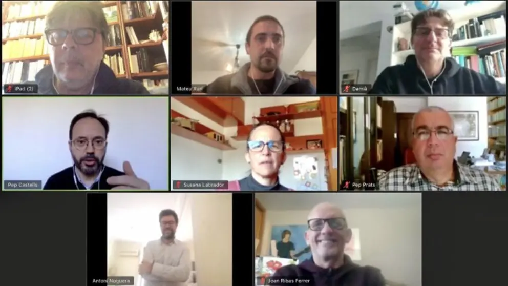 photo5782690147555456088-f8a93