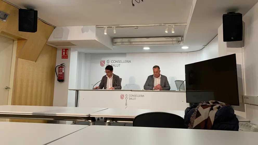 El conseller i el director general d&#39;economia