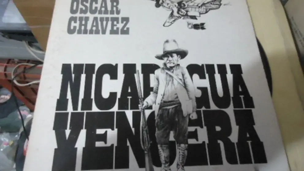 portada del disc d&#39;Oscar Chávez, Nicaragua Vencerá