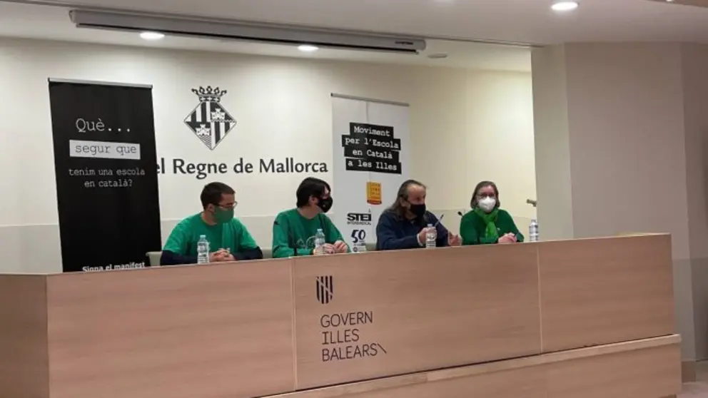 imatge: Moviment per l'Escola en Català a les Illes Balears, roda de premsa